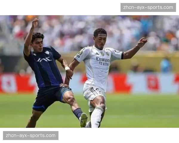 特写:伤愈复出的贝林厄姆在最后时刻完成关键冲刺与拦截 特写:伤愈复出的贝林厄姆在最后时刻完成关键冲刺与拦截