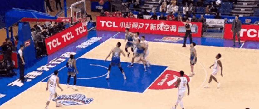 关于广厦男篮在最新比赛中力克对手，轻松取胜的信息